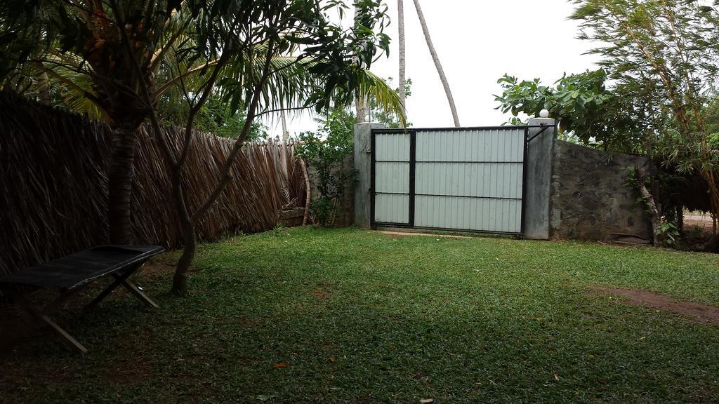 Yaye Guest House Tissamaharama Exteriér fotografie